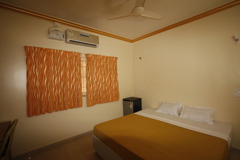 Hotel El-Paso Arambol Bagian luar foto